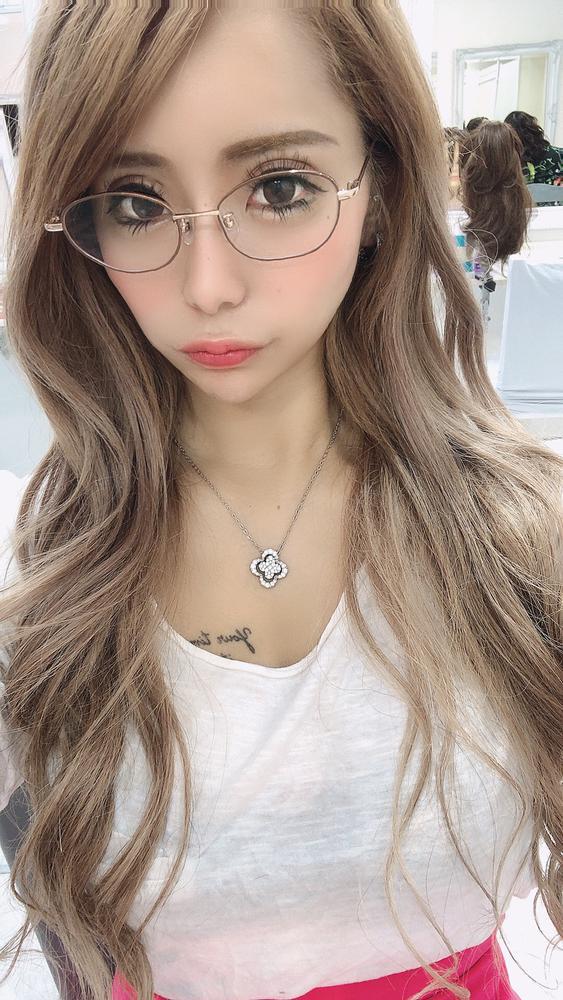 デビューしました