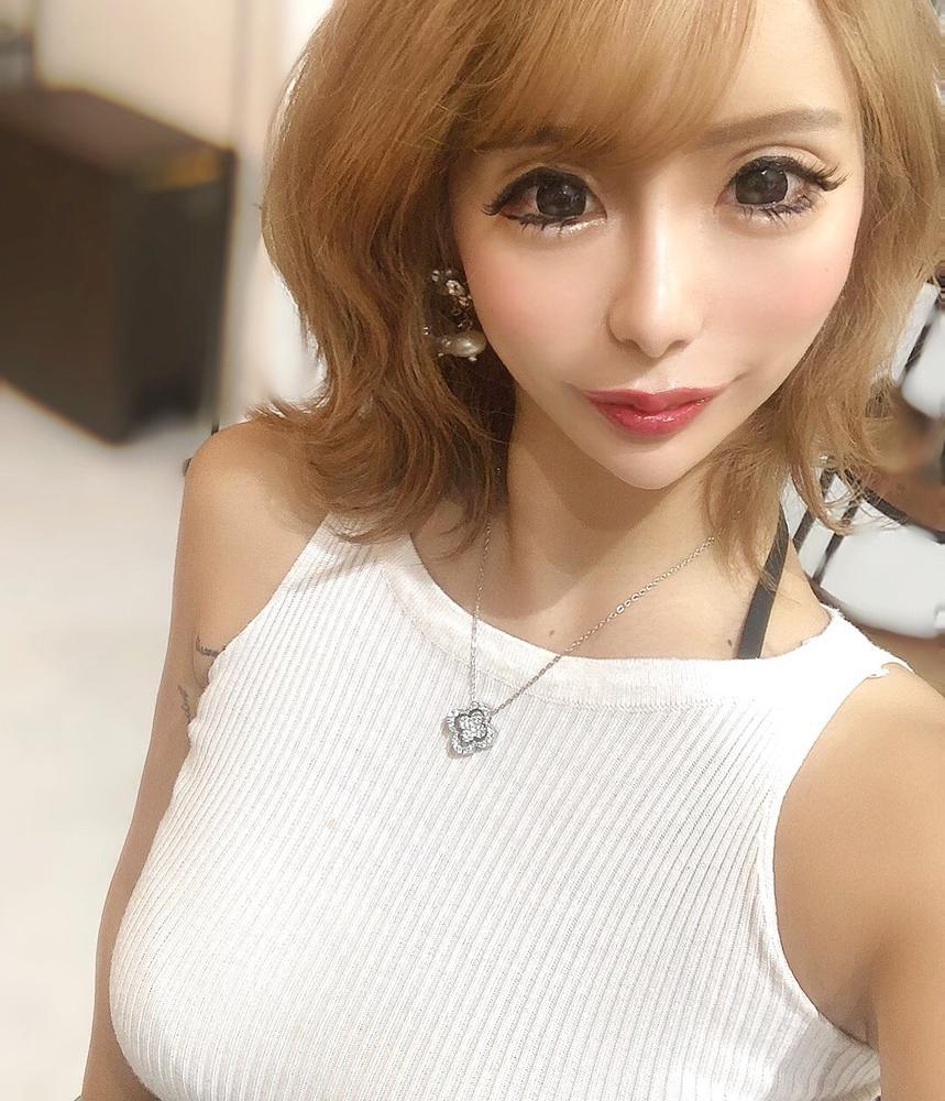 Instagramと顔が違う？