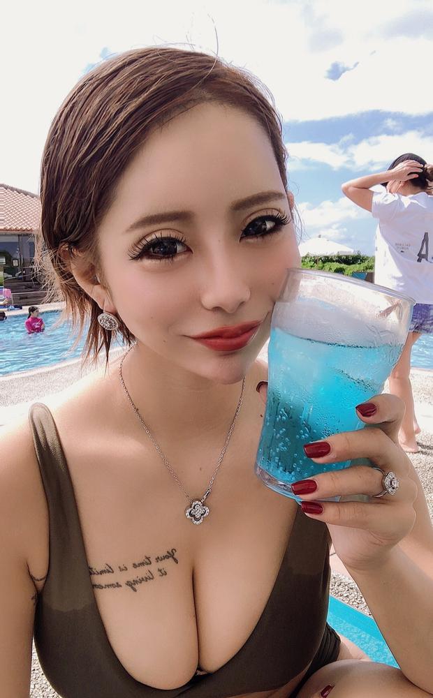 喋るより目で語れる女になれ