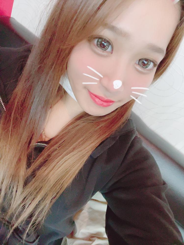 今日も出勤してます！！