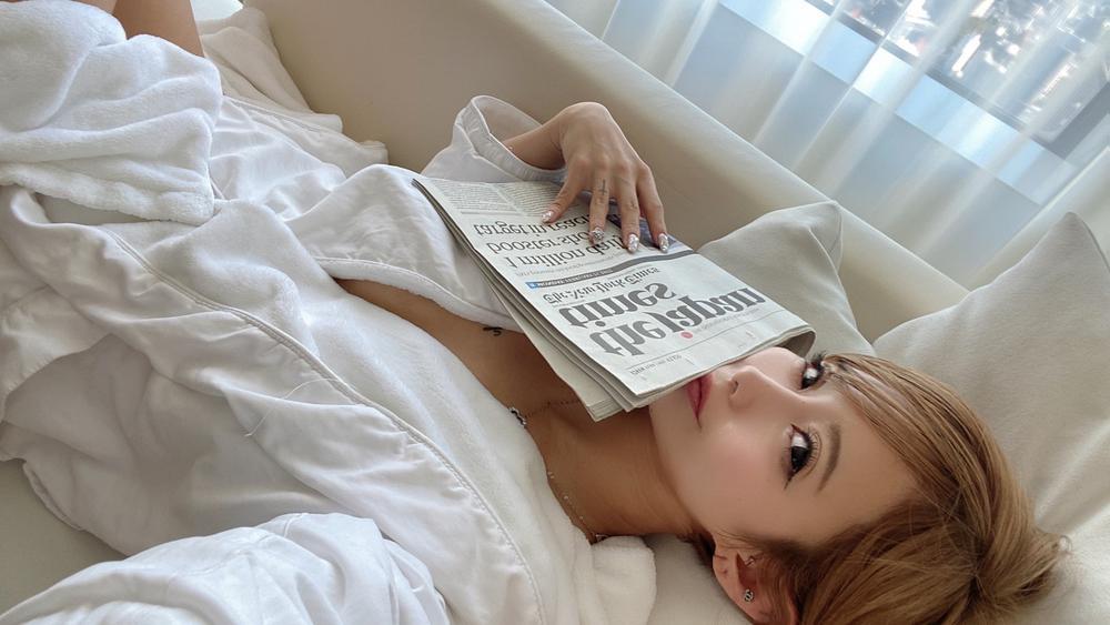 週末ホテル誰と泊まったの?