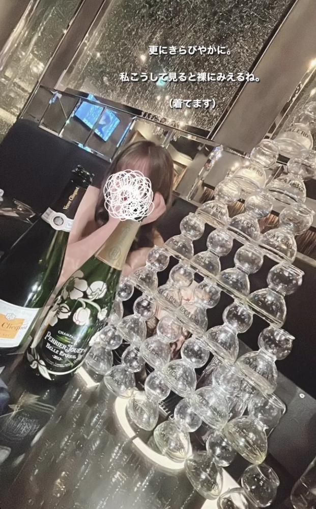 どーも。あんじゅです。  先日もラストまでご来店頂きありがとうございました！  昨日は久々に記憶なくなる（ほぼあるけど）ほど飲んで  無事二日酔いです。  どうやって帰った私。  でもそのくらい飲ませていただけるなんて本当に有難いことですし、いつになっても感謝の気持ちしかありません。  沢山ご馳走様でした！  そんなあんじゅ本日出勤頑張ります🐱