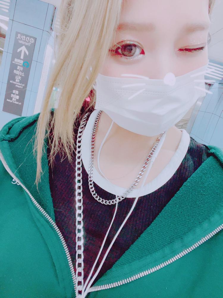 今日出勤しますっ！！