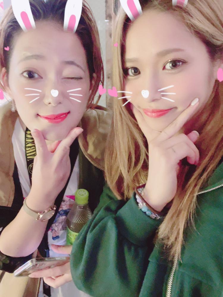 今日出勤してます( ́•ૢ⌔•ૢ ̀)