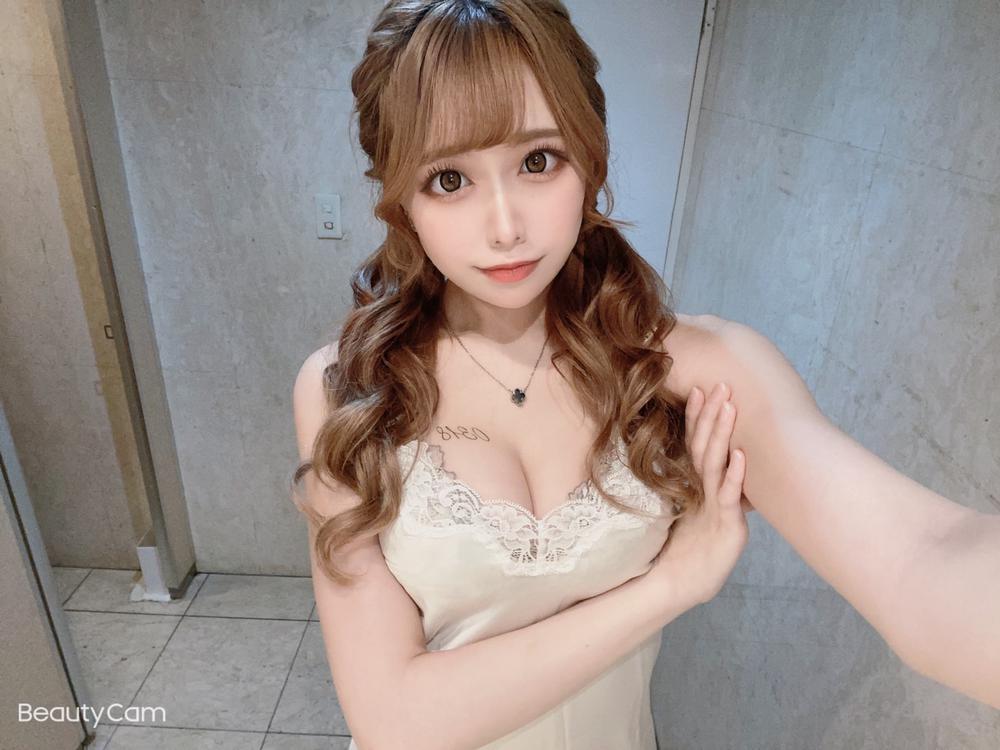 ランジェリー出勤してる！