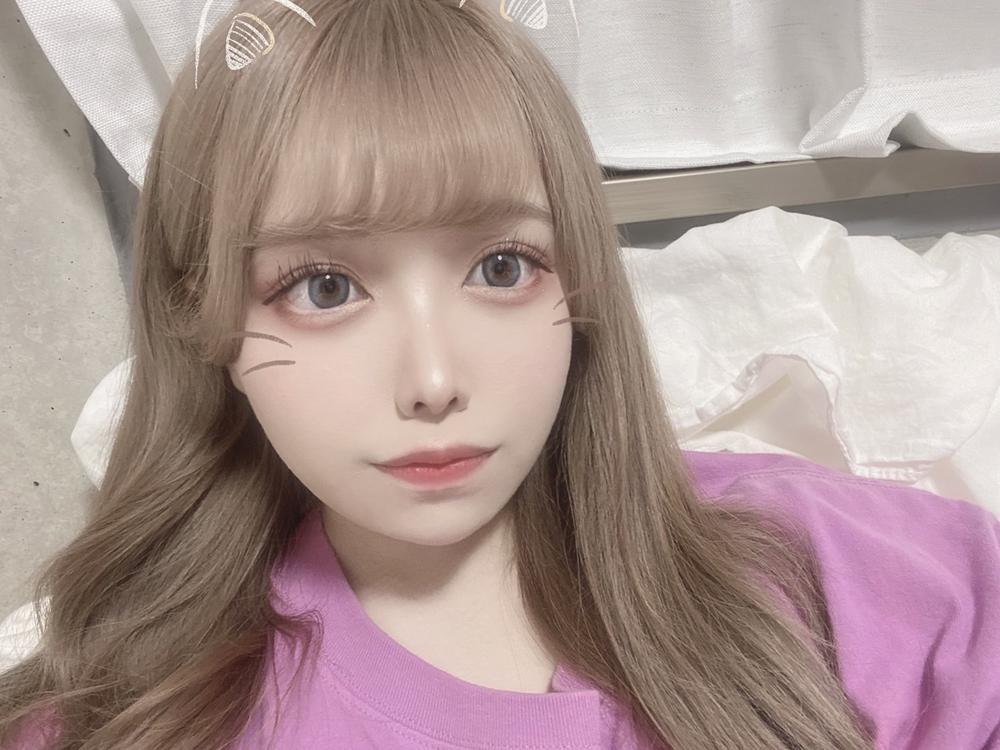 自撮りアプリ模索中