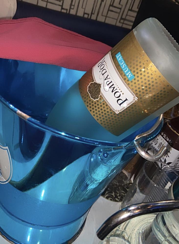 👩‍❤️‍👩👩‍❤️‍👩👩‍❤️‍👩