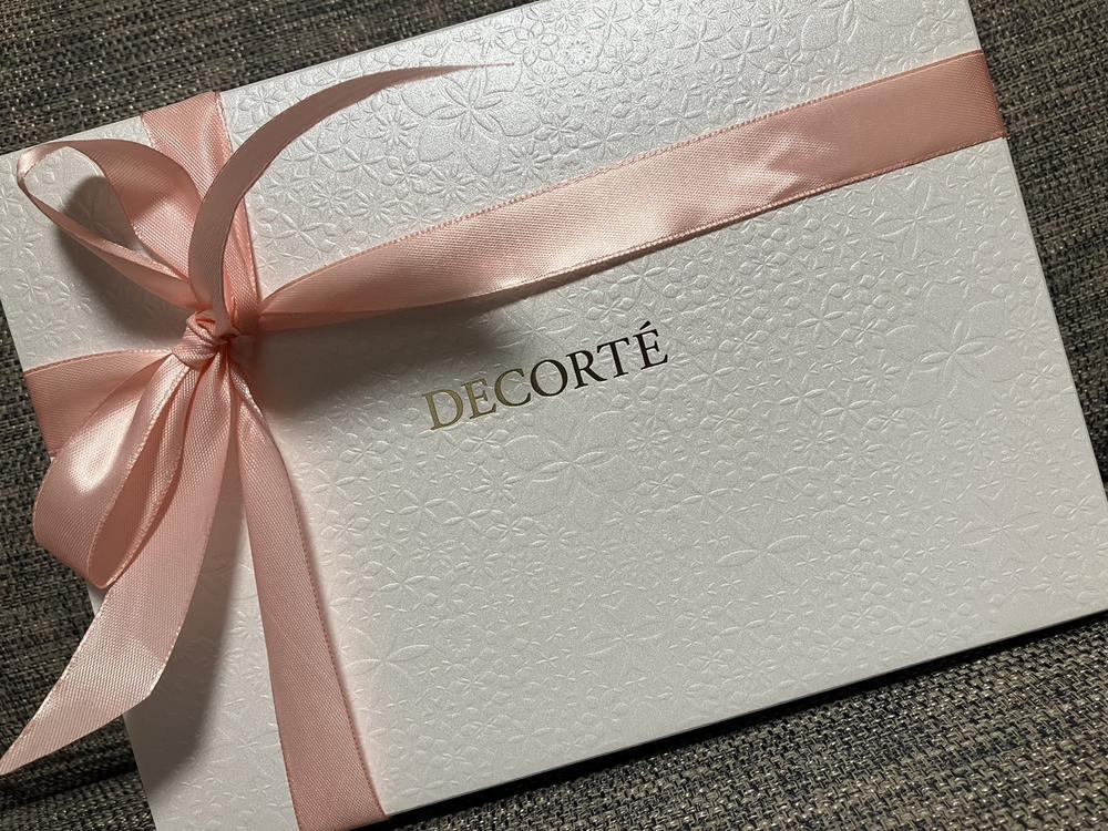 誕生日当日に来てくださった お客様からプレゼント いただきました🎁    .