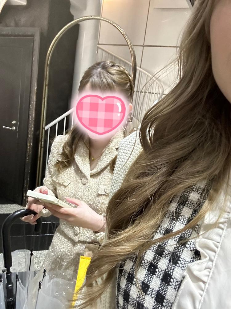 まだ髪色マヨてる