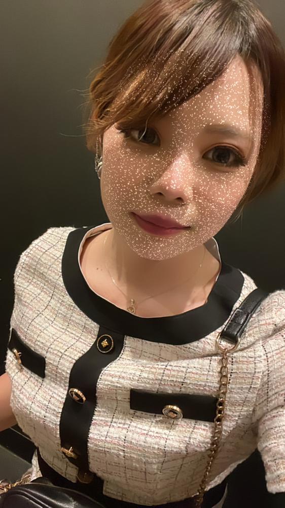 自称清楚系キャバ嬢出勤