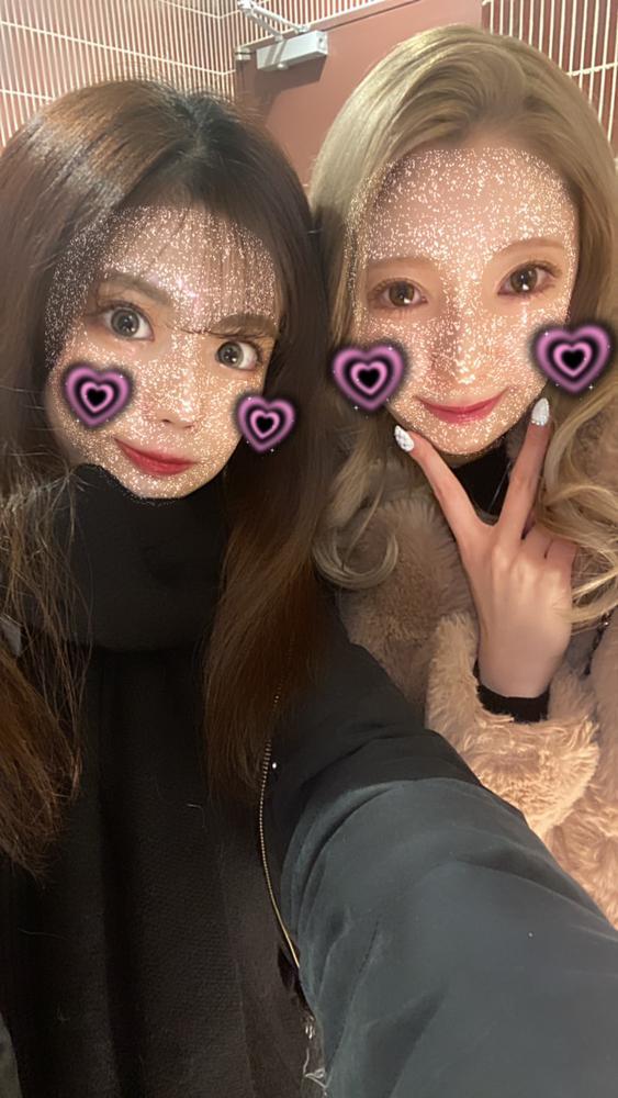 👱🏻‍♀️💛