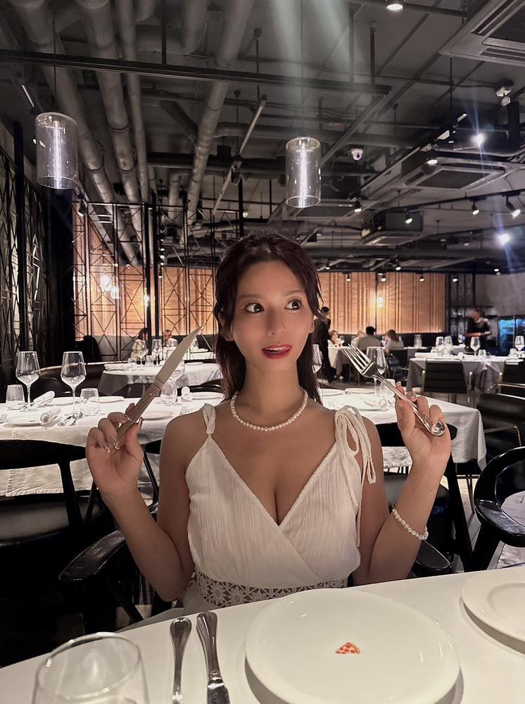 セクシーな肉を食す🍖