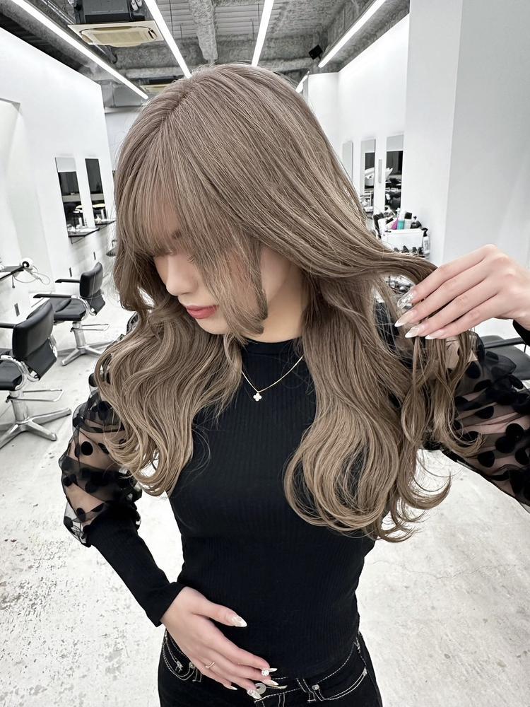 💁🏼‍♀️🩶