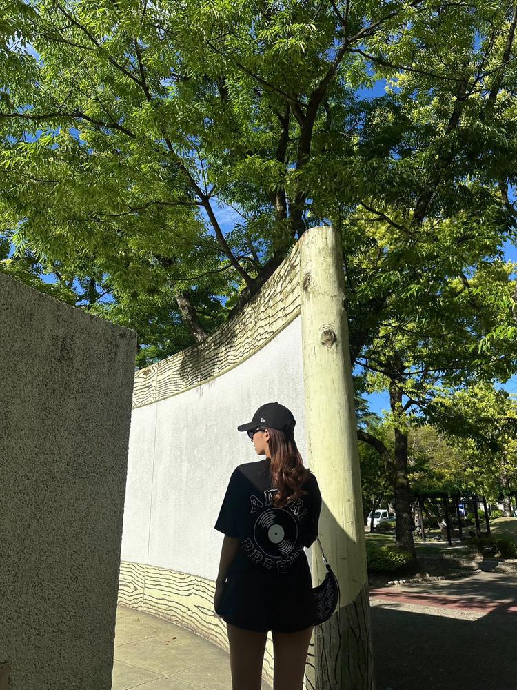 出前を持ち帰る女👩