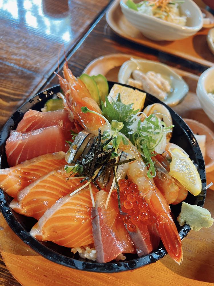海鮮丼🐟
