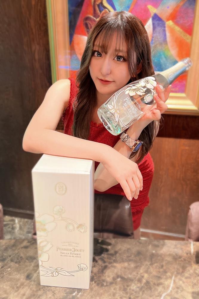 ハイヒールとシャンパン👠🥂