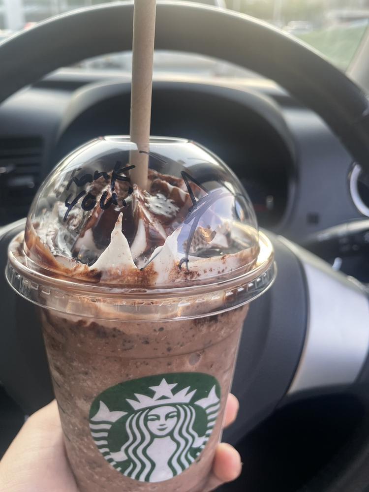 出勤！飲もう〜🌺