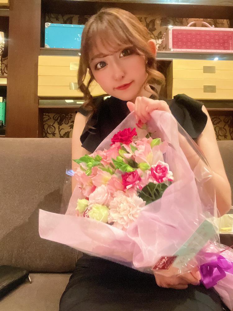 誕生月後も休まんよ