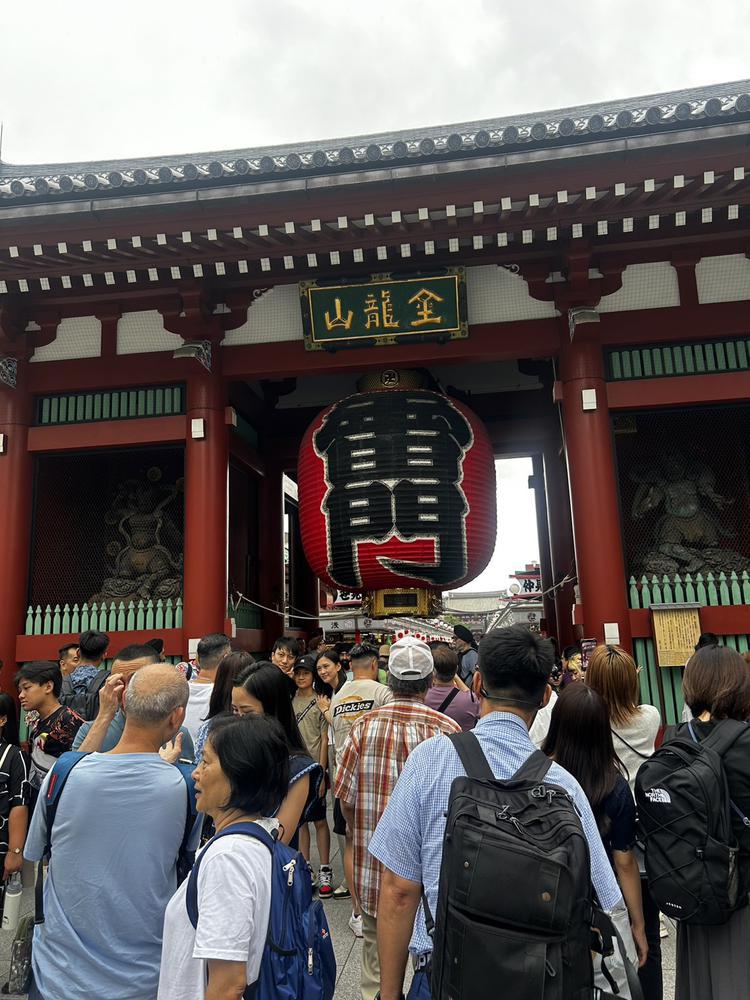 土晩です！！   8月最初の土晩のみましょ〜〜🥃🥃            既に夏満喫出来ていて嬉しい🌞🌴🌺✨