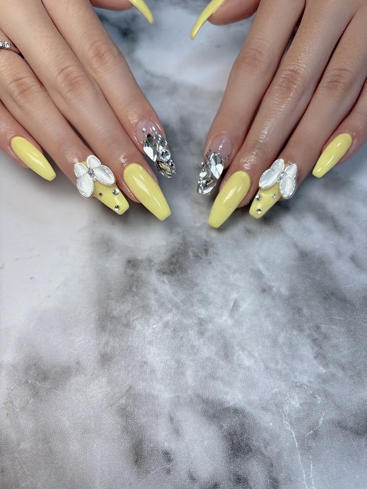 newネイル💛🐥⸒⸒