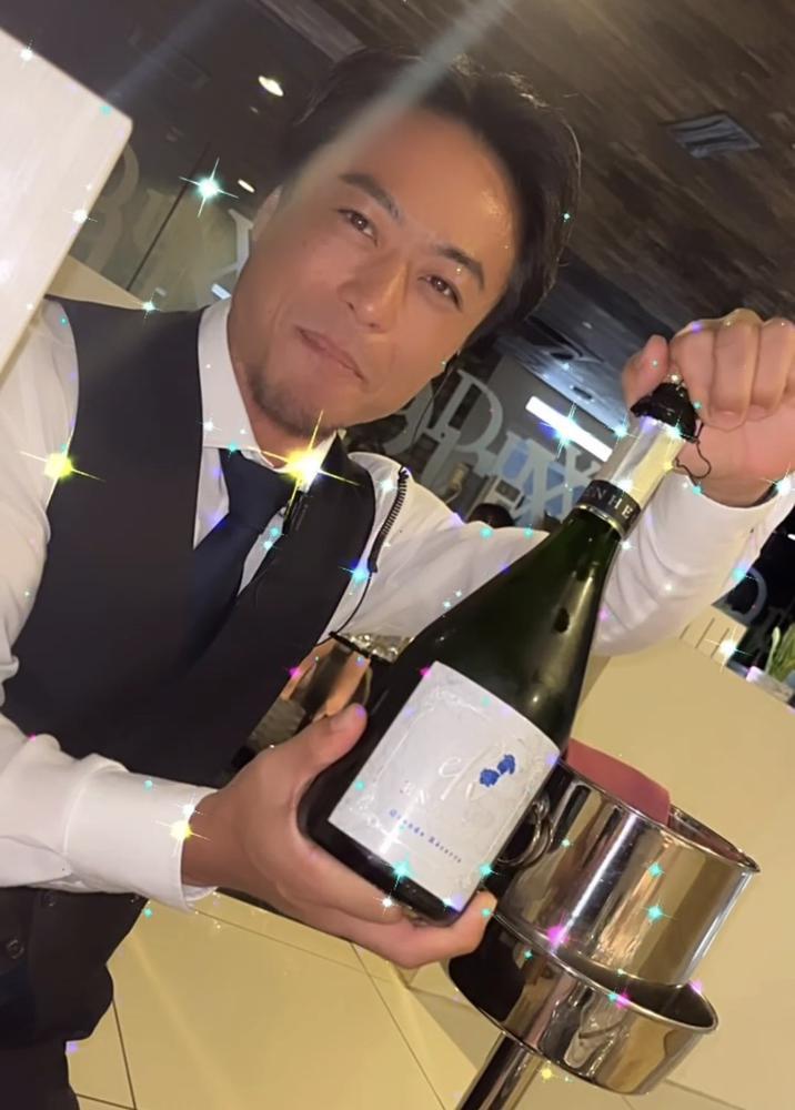 昨日も沢山飲めてはっぴ🥰                  昨日寒すぎて ダウン着ればよかったって 後悔したから今日から ダウンデビューしよっと🥺            さみー