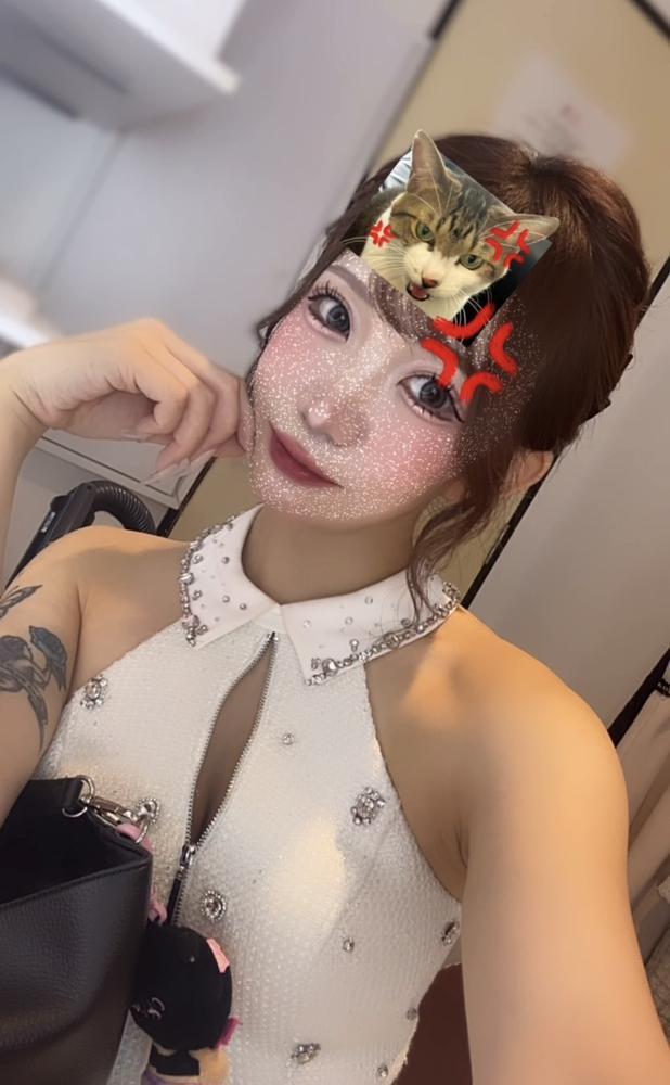 カーディガンが穴空いた(´･_･`)