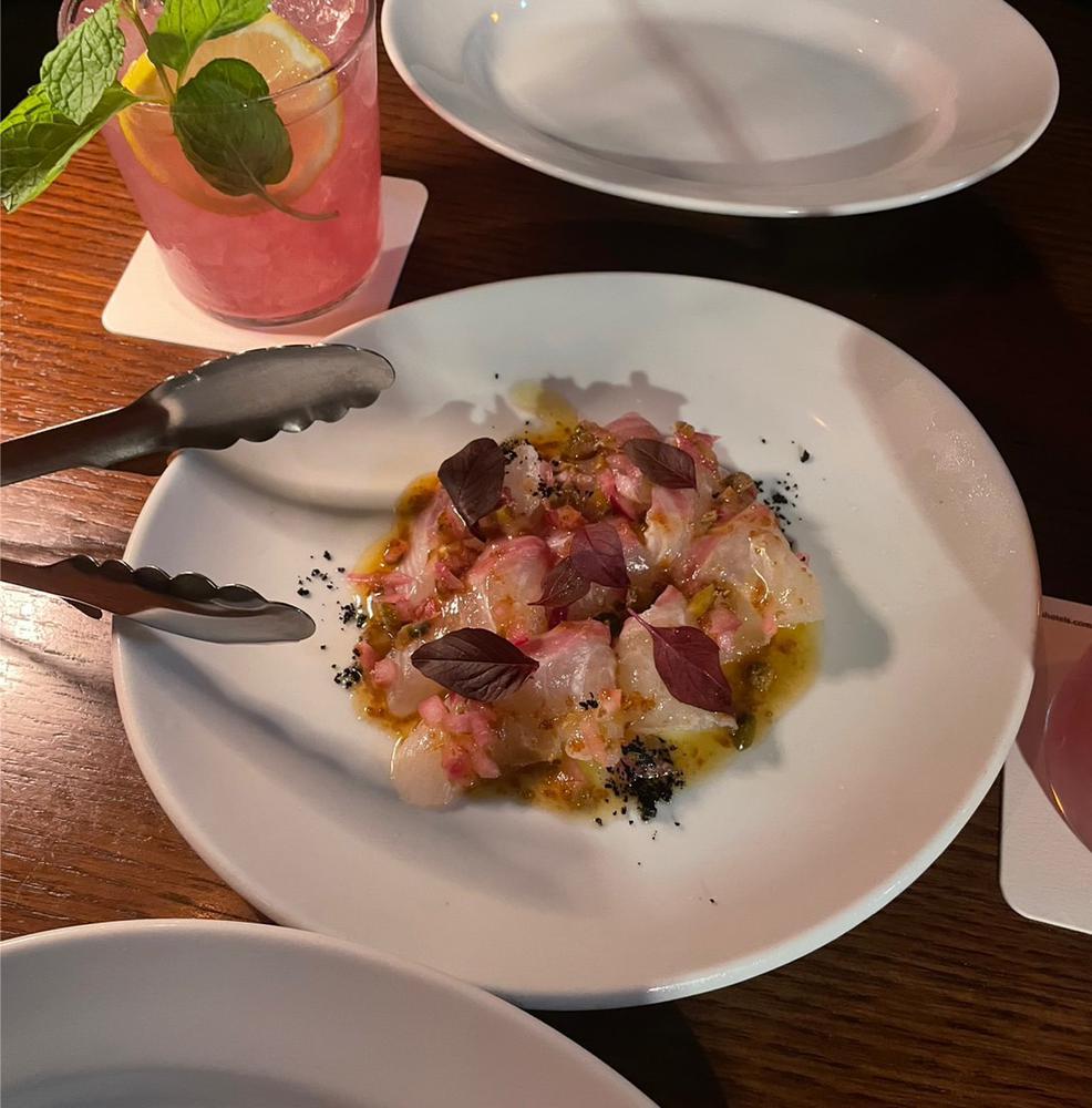 こんばんは！みゆです！！                                                       この前友達と言ったご飯屋さん！！