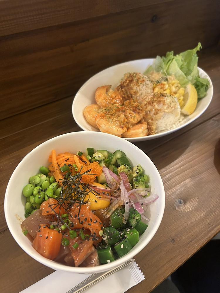 ポキ丼とガーリックシュリンプ💕