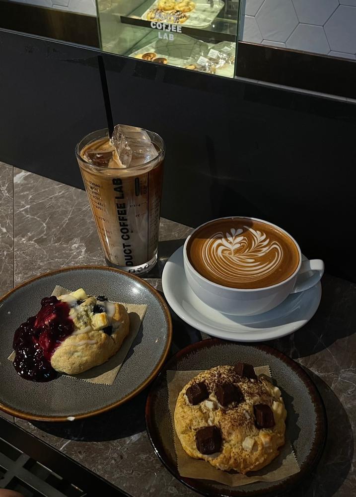 ♡ ••┈┈┈┈┈┈┈┈•• ♡