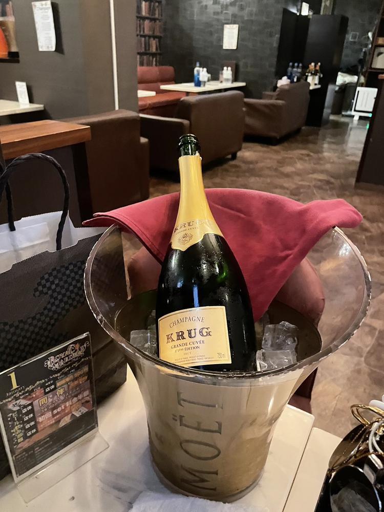 ♡ ••┈┈┈┈┈┈┈┈•• ♡