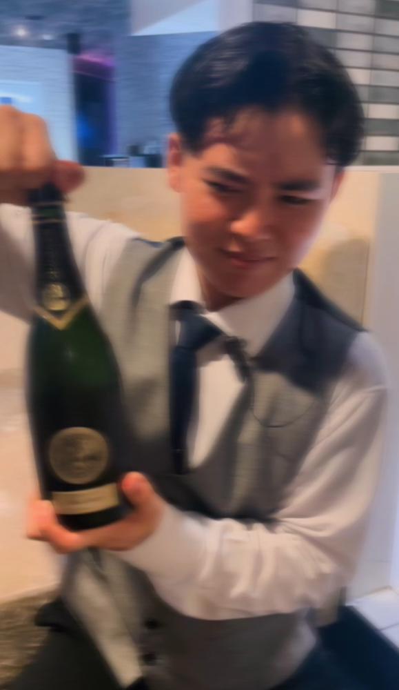 だじゃーんんん