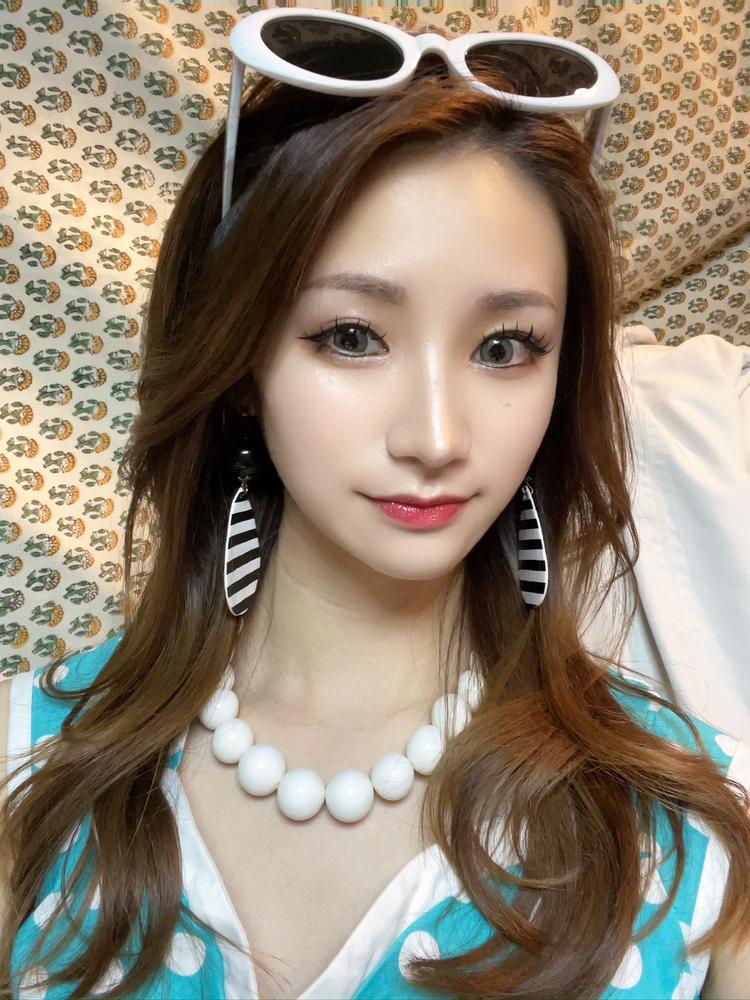 ⸜( ॑꒳ ॑ )⸝