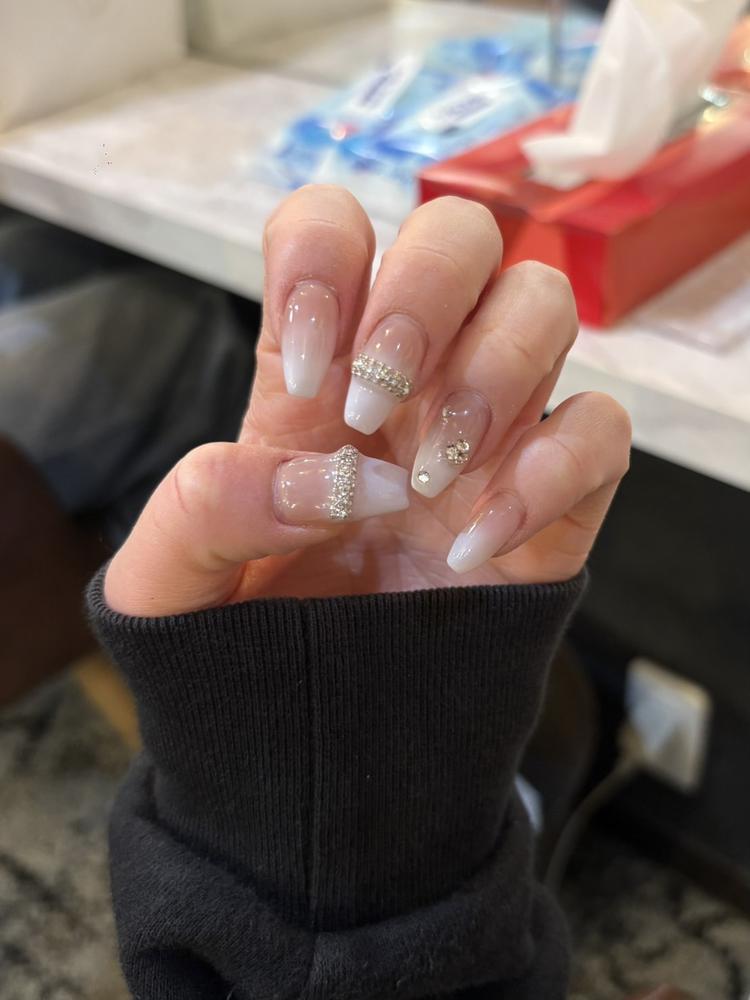 ネイル変えたからみて💅🏻