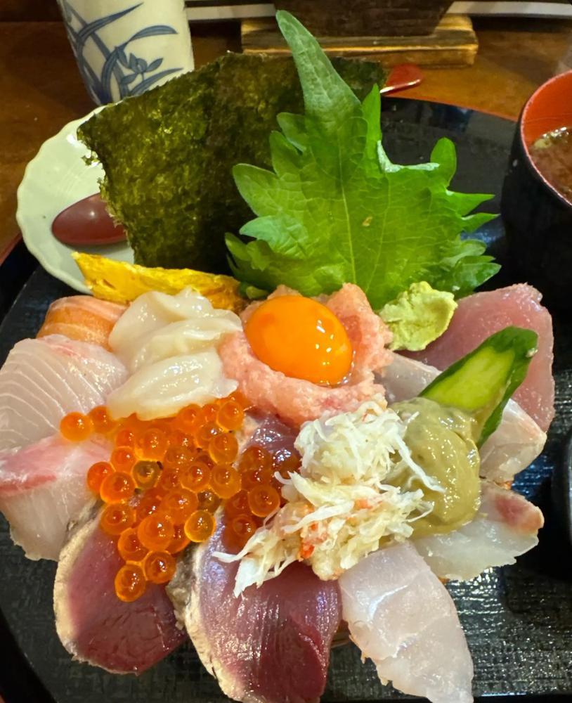 海鮮丼食べてきた💕