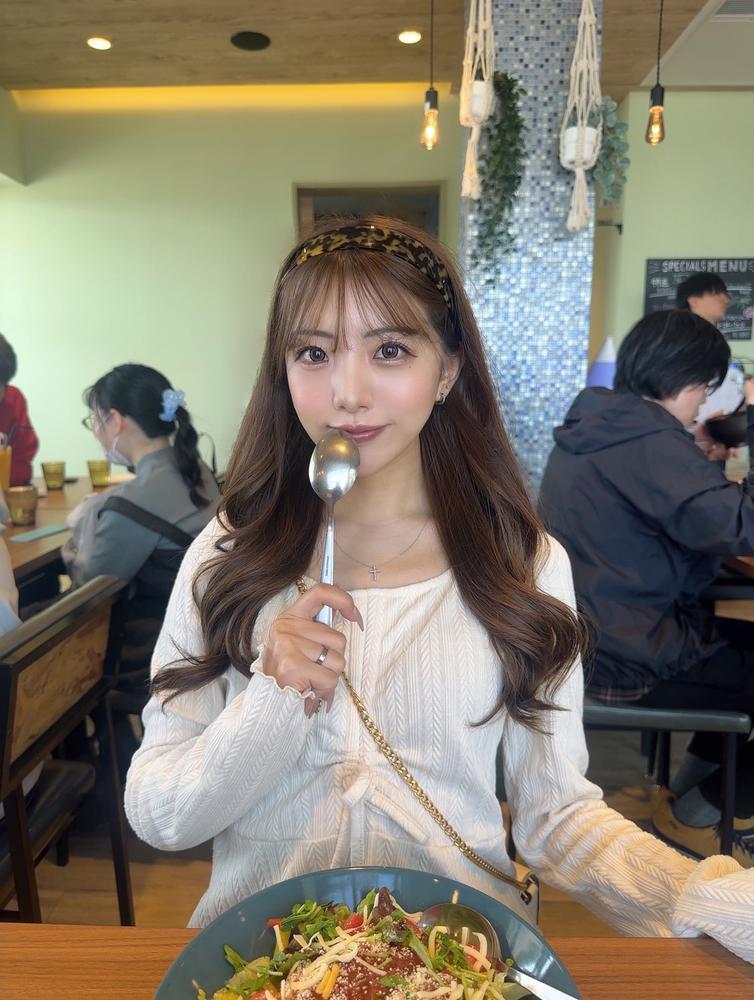 おやすみ=^・◦・🎀^=