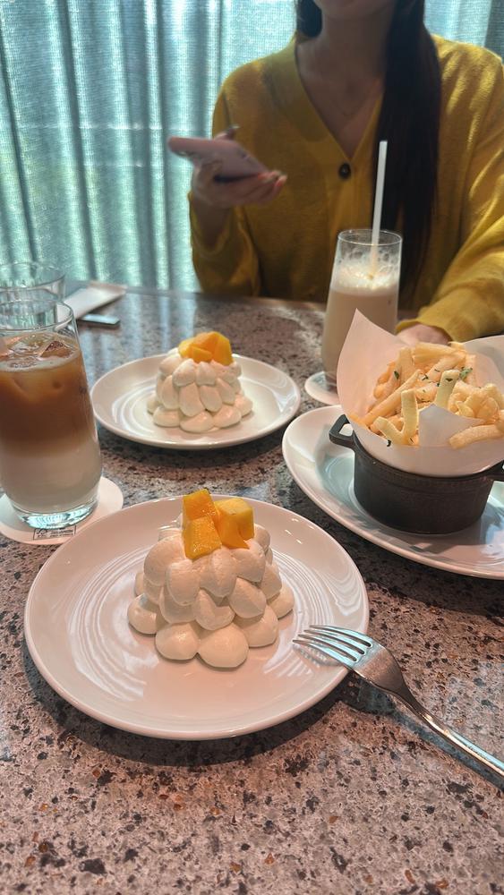 休日カフェ👼🏻💛🩵