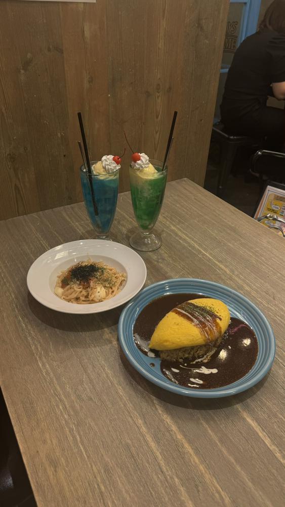 明日しゅです( '༥'  )