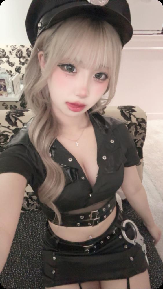 ポリス👩🏻‍🏭💞