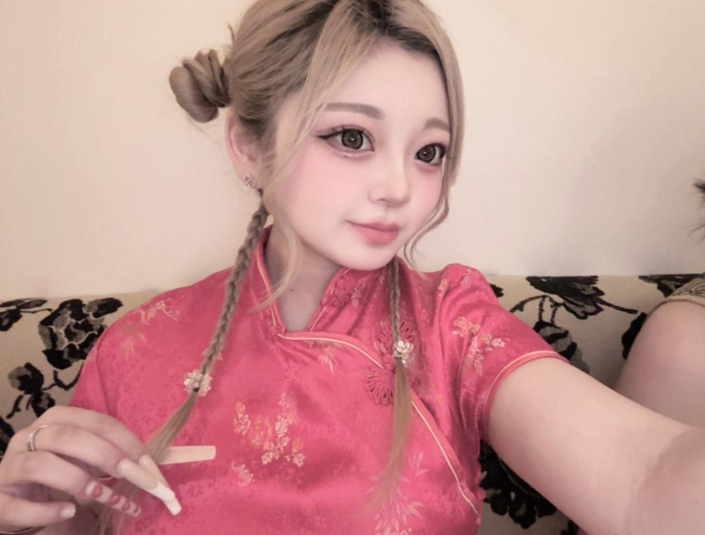 明日のヘアメ何にしよう🤔