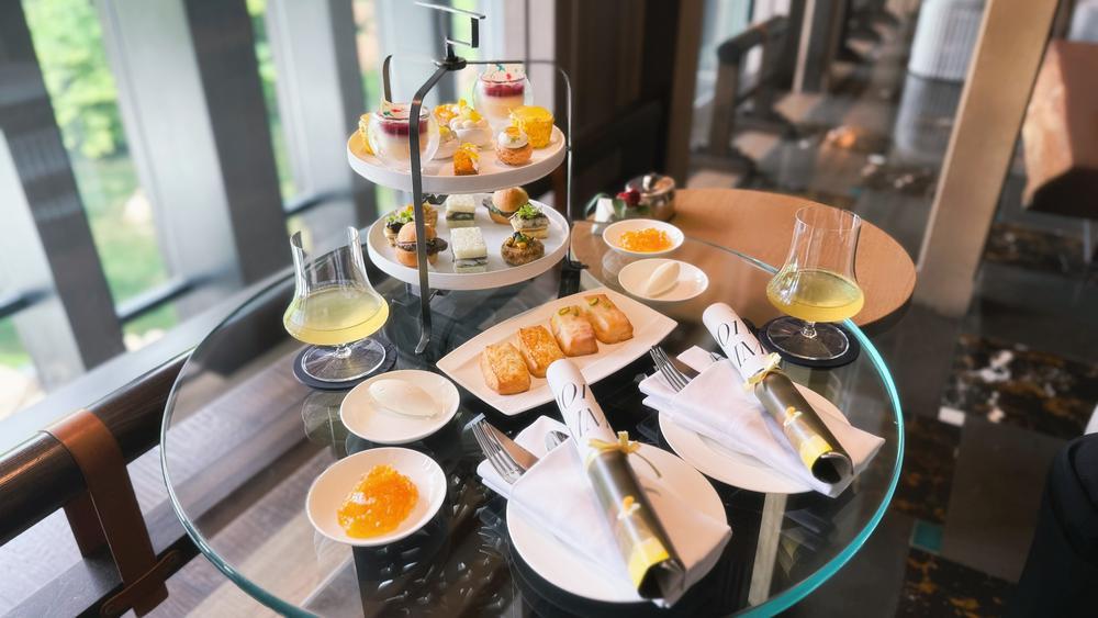 しゅ( ∩'-'⊂ )ｼｭｯ