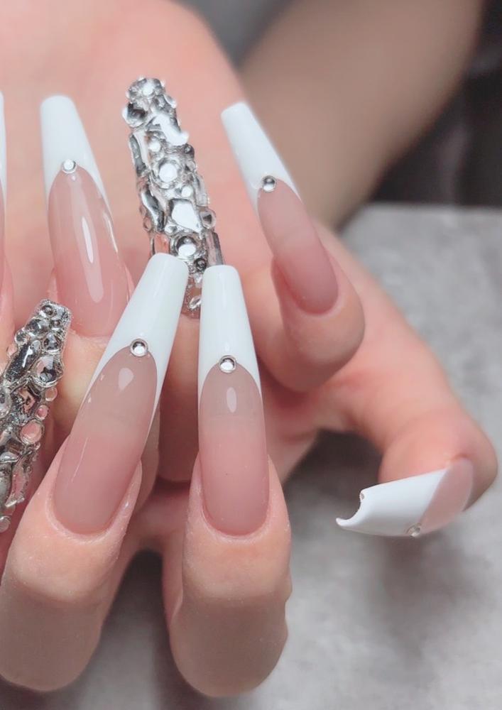 0614🐈‍⬛💜 なぎさですっ