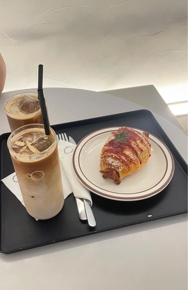 ♡ ••┈┈┈┈┈┈┈┈•• ♡