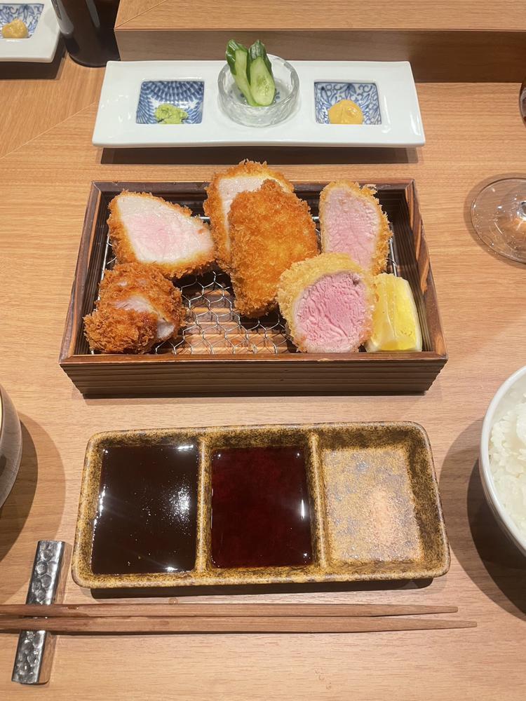 ♡ ••┈┈┈┈┈┈┈┈•• ♡