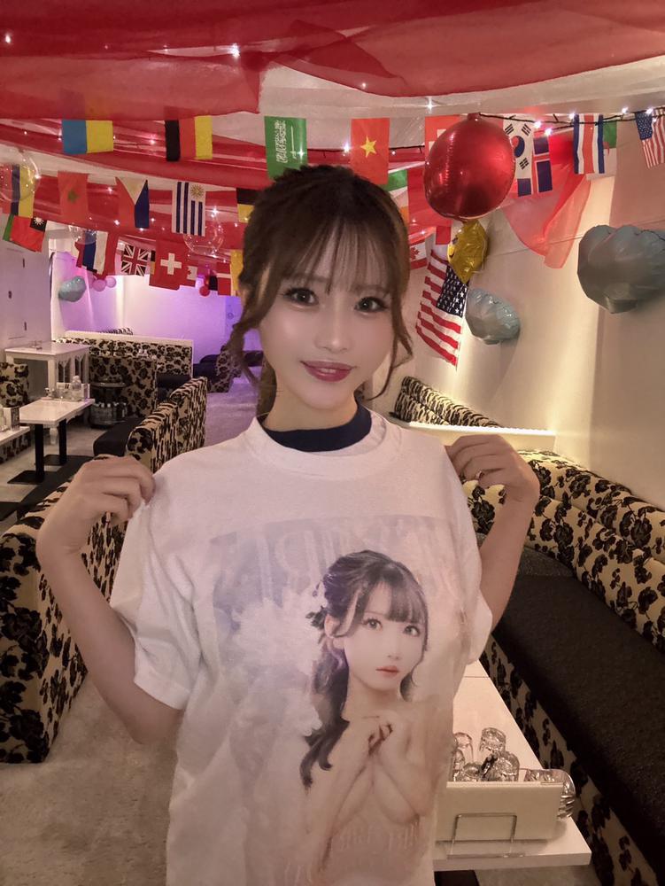 すみれTシャツ🩵💜