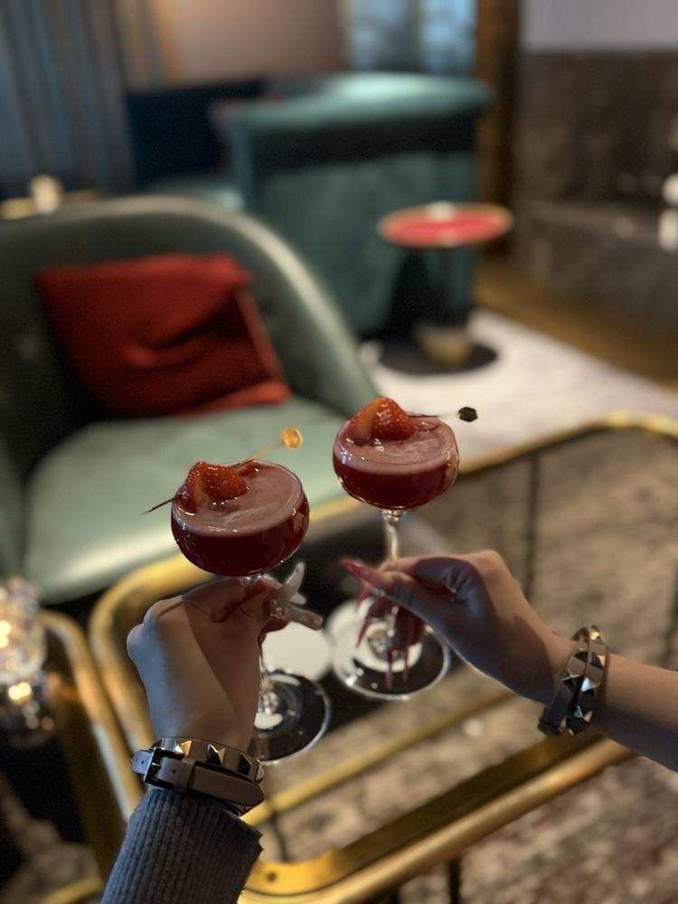 しゅ(^ω^ ≡ ^ω^)