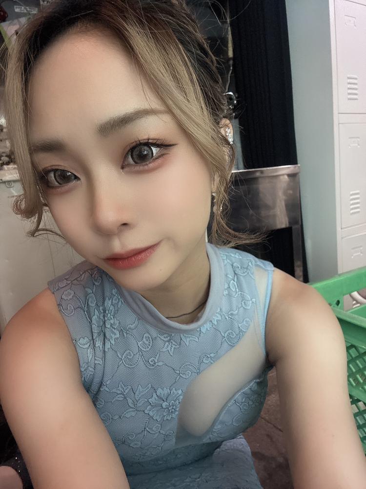 8.2🙋🏼‍♀️