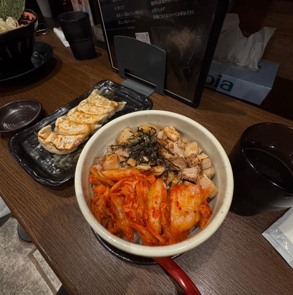 ラーメン屋ではサイドメニューメイン‼️🌟