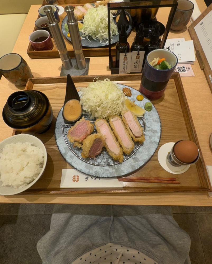 トンカツ食べたよΨ( 'ч' ☆)