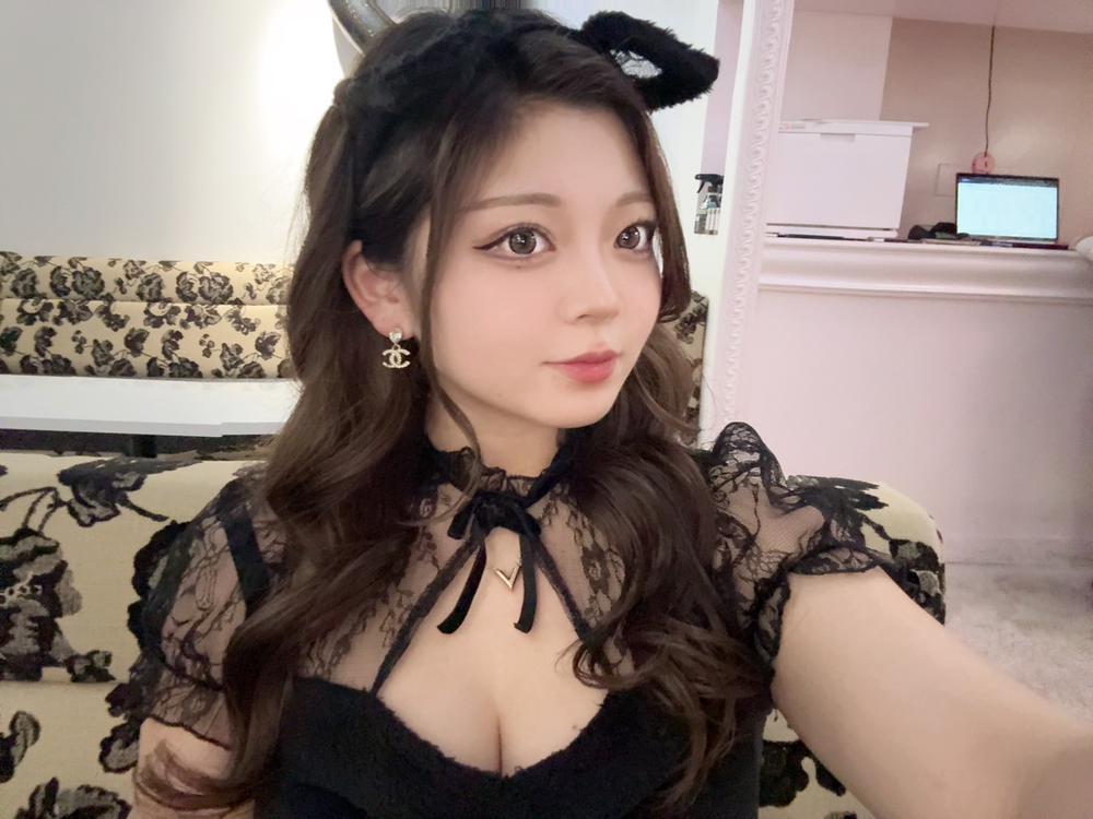 出勤です🐈‍⬛🎀