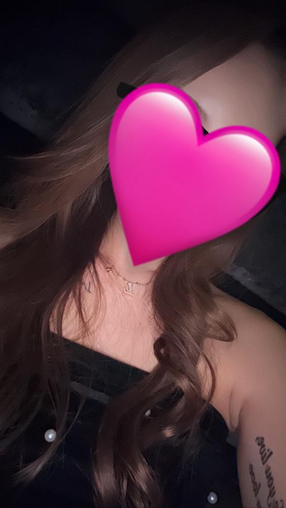 こんばんはー                            みいなです                                             22時からいます！                        二日酔い🥲